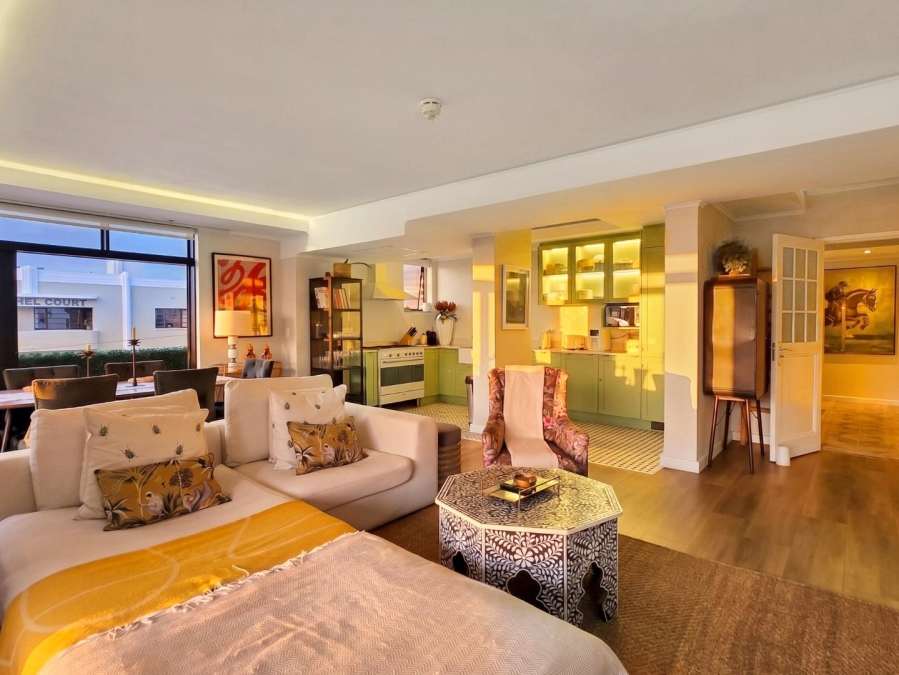 2 Bedroom Property for Sale in Sea Point Western Cape